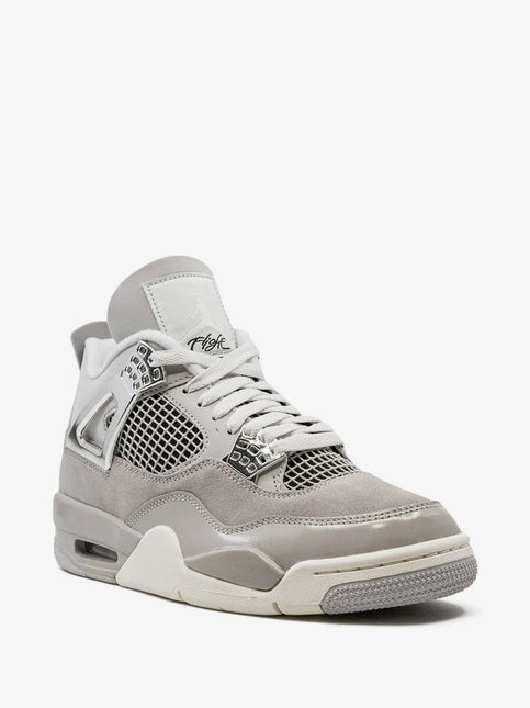 Men's Nike Air Jordan 4 Frozen Moments Shoes
