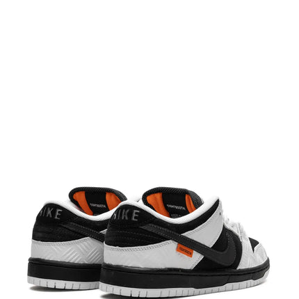 Men's  Nike SB Dunk Low x TIGHTBOOTH Shoes