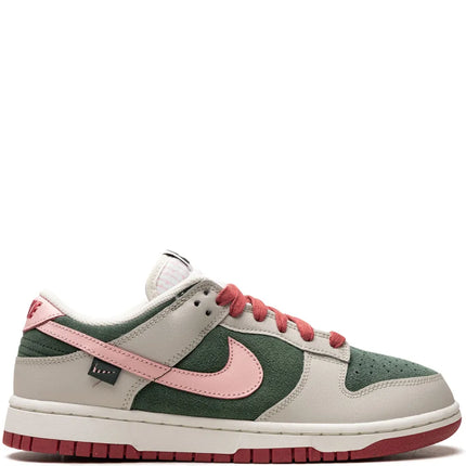 Men's Nike SB Dunk Low All Petals United Shoes