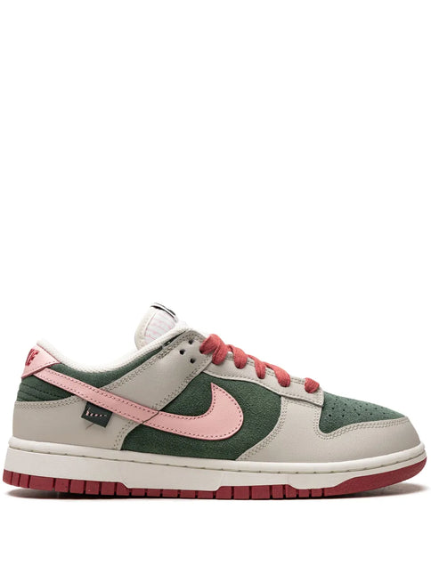 Men's Nike SB Dunk Low All Petals United Shoes