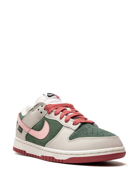 Men's Nike SB Dunk Low All Petals United Shoes