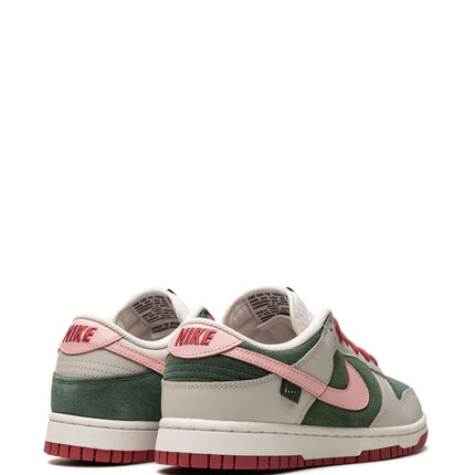 Men's Nike SB Dunk Low All Petals United Shoes