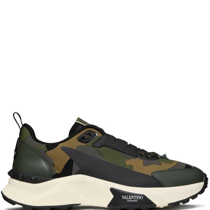 Men's Valentino Garavani Baskets True Act Khaki Multicolor Sneakers