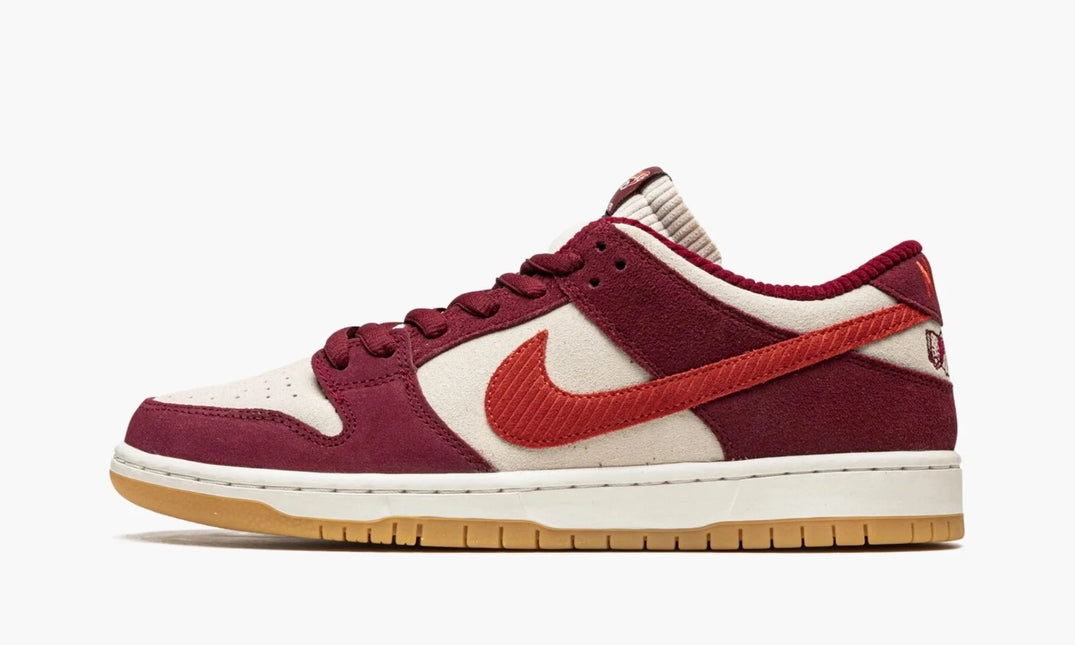 Men's Nike SB Dunk Low Skate Like a Girl Shoes