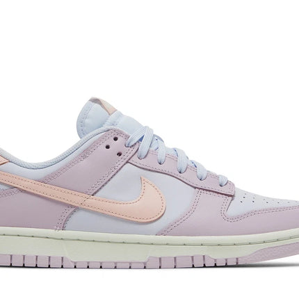 Men's Nike Dunk Low Easter Shoes