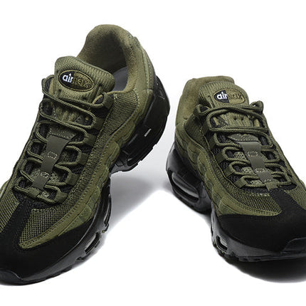 Men's Undefeated x Nike Air Max 95 'Medium Olive' Shoes