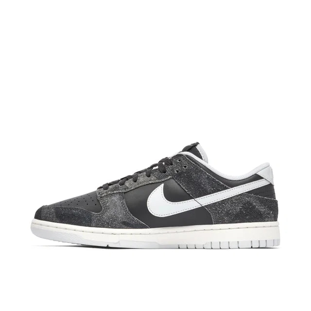 Men's Nike SB Dunk Low Animal Pack Zebra Shoes