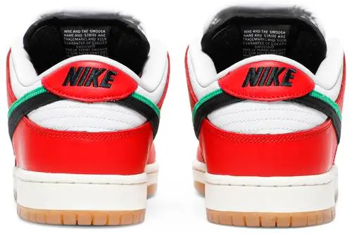Men's Nike Frame Skate x Dunk Low SB ‘Habibi’ Shoes