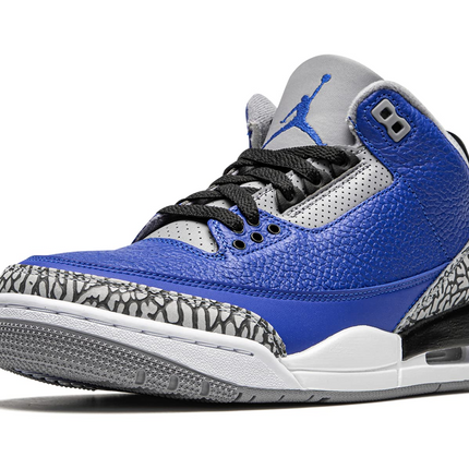 Men's Nike Air Jordan 3 Varsity Royal Cement Shoes