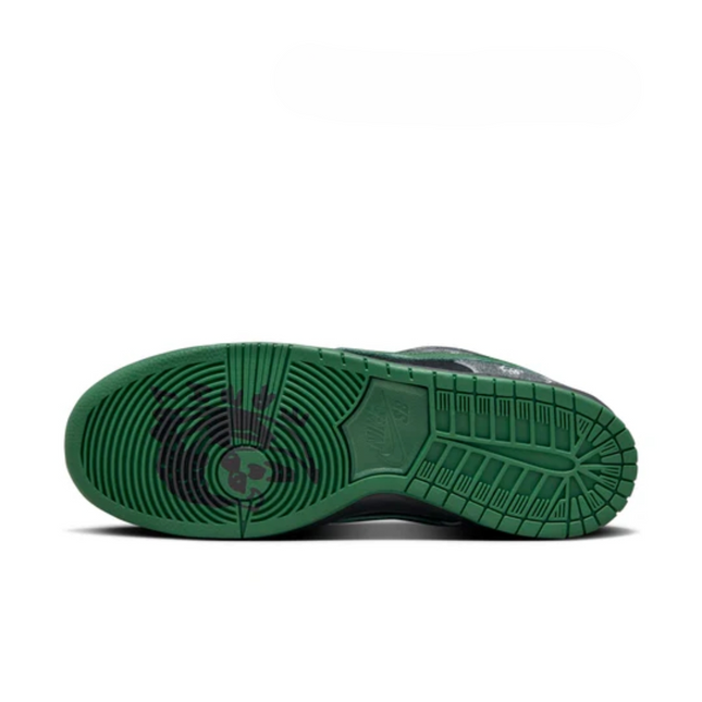 Men's Nike x There Skateboard SB Dunk Low Pro Anthracite Gorge Green Shoes