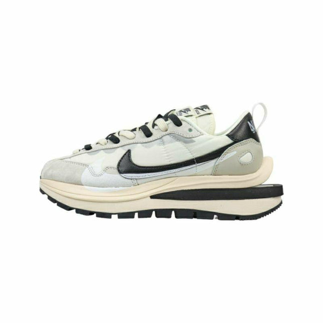 Men's Nike Vaporwaffle x Sacai Black Swoosh Shoes