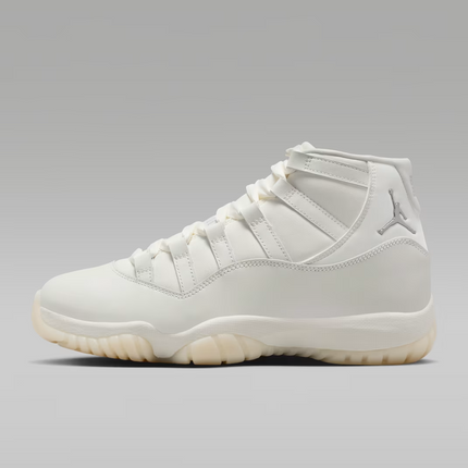 Men's Nike Air Jordan 11 Pearl Shoes