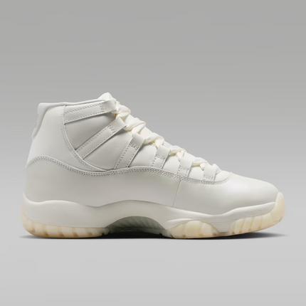 Men's Nike Air Jordan 11 Pearl Shoes