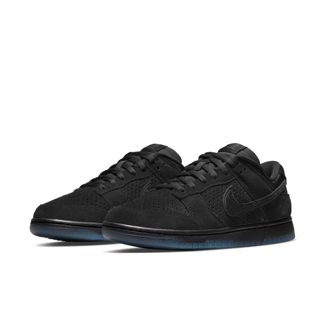 Men's Nike Dunk Low x UNDEFEATED 5 On It Shoes