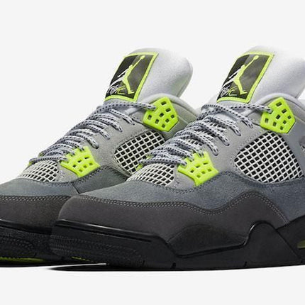 Men's Air Jordan 4 Retro SE Neon Shoes
