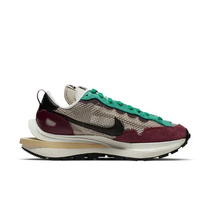 Men's Nike Vaporwaffle Sacai Villain Red Shoes