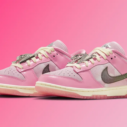 Men's Nike Dunk Low Barbie Shoes