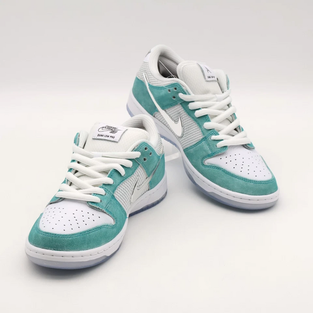 Men's Nike x APRIL SKATEBOARDS SB Dunk Low Turbo Green Shoes