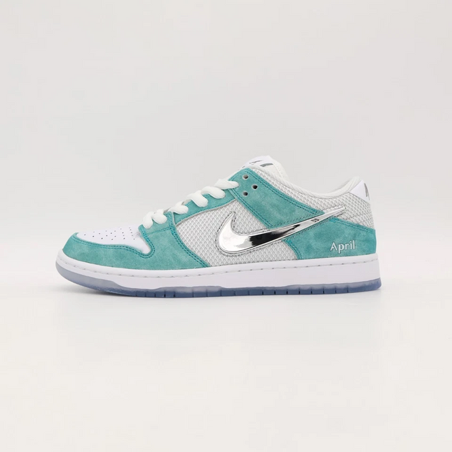 Men's Nike x APRIL SKATEBOARDS SB Dunk Low Turbo Green Shoes