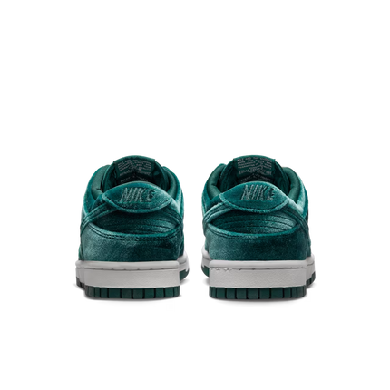 Men's Nike Dunk Low Atomic Teal  Shoes